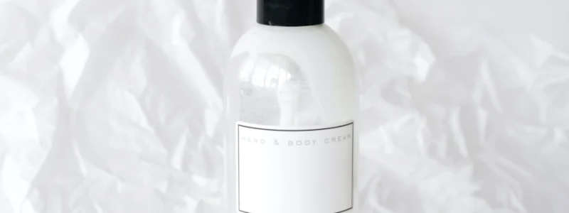 Hvid-plastik-emballage-til-body-lotion